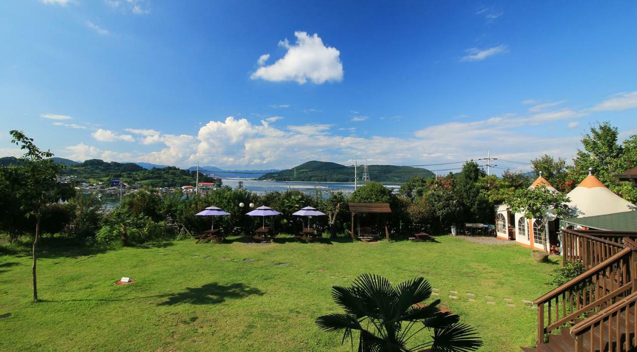 Tongyeong Paper Island Pension ภายนอก รูปภาพ