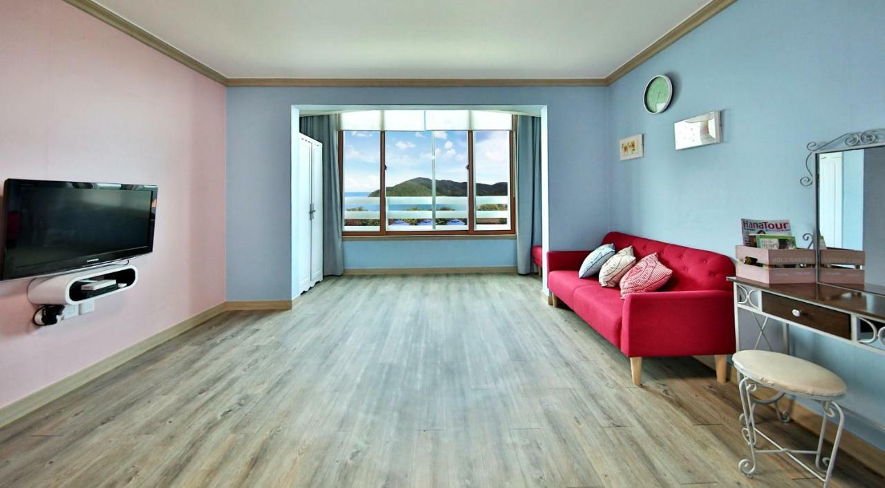 Tongyeong Paper Island Pension ภายนอก รูปภาพ