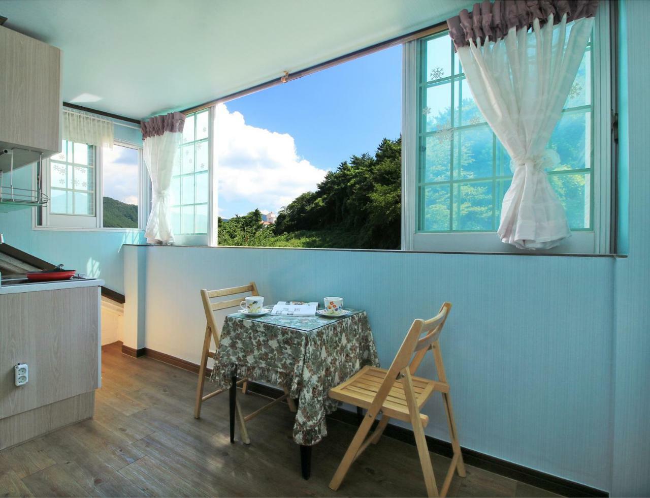 Tongyeong Paper Island Pension ภายนอก รูปภาพ
