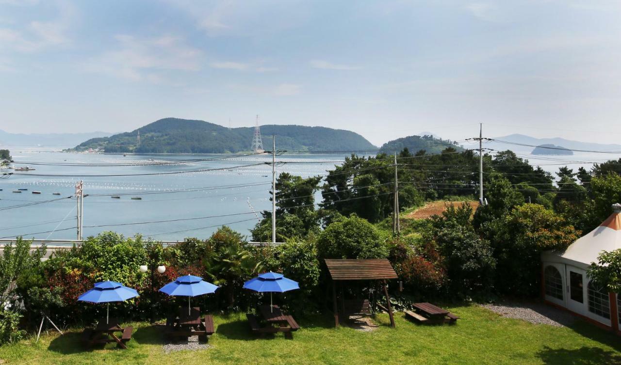 Tongyeong Paper Island Pension ภายนอก รูปภาพ