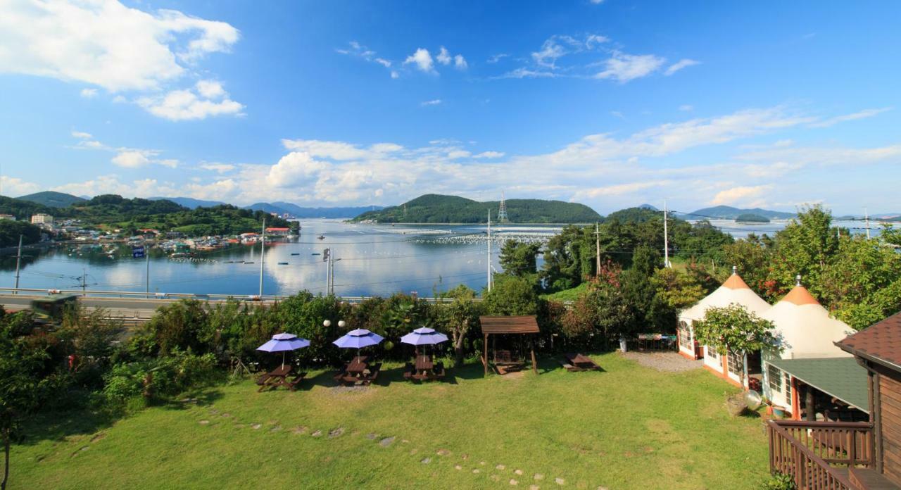 Tongyeong Paper Island Pension ภายนอก รูปภาพ